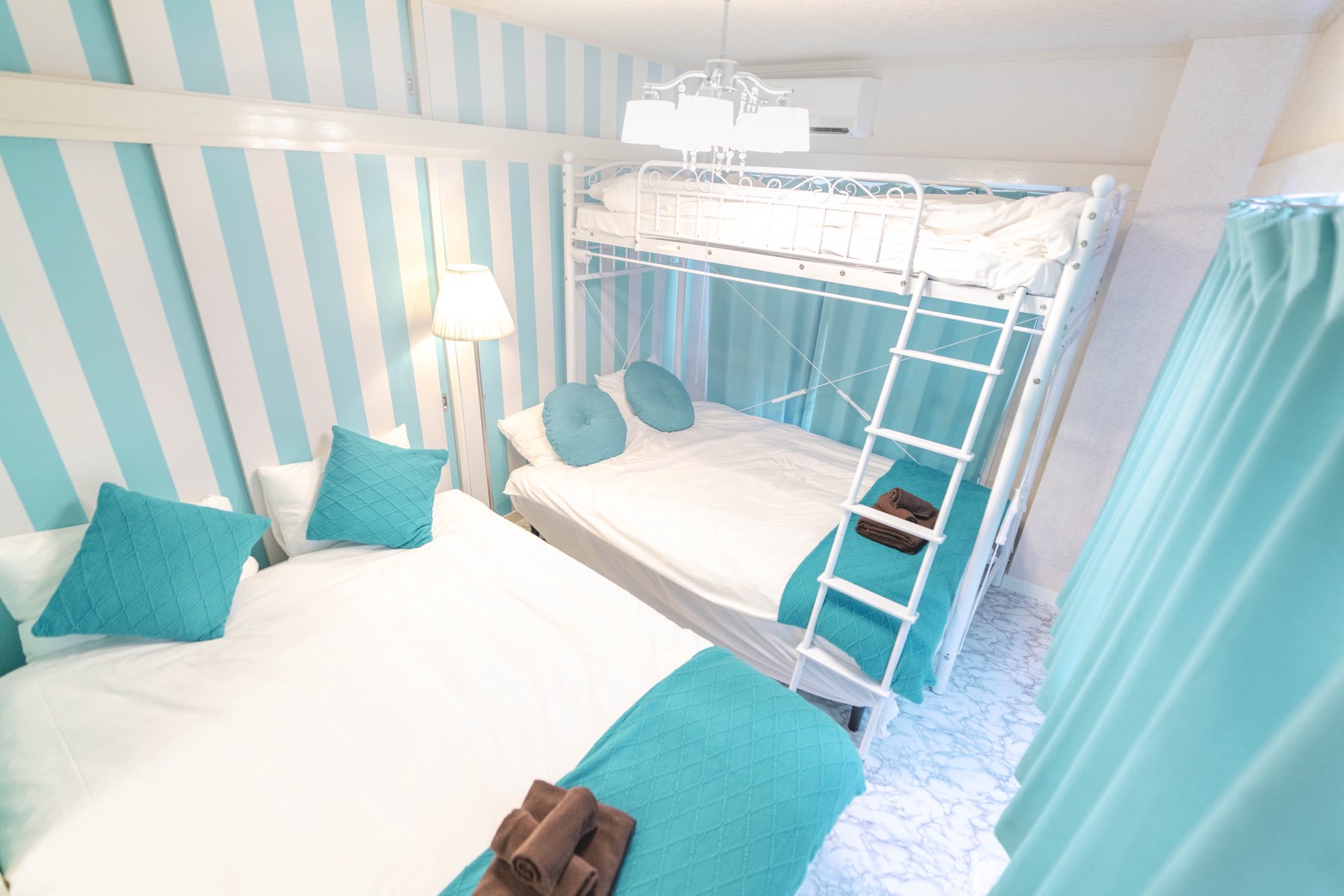 LINE_ALBUM_Tiffany Blue 池袋_251014_3