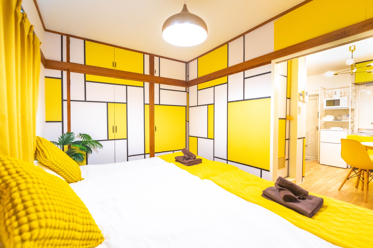 LINE_ALBUM_gorgeous yellow池袋_251014_6